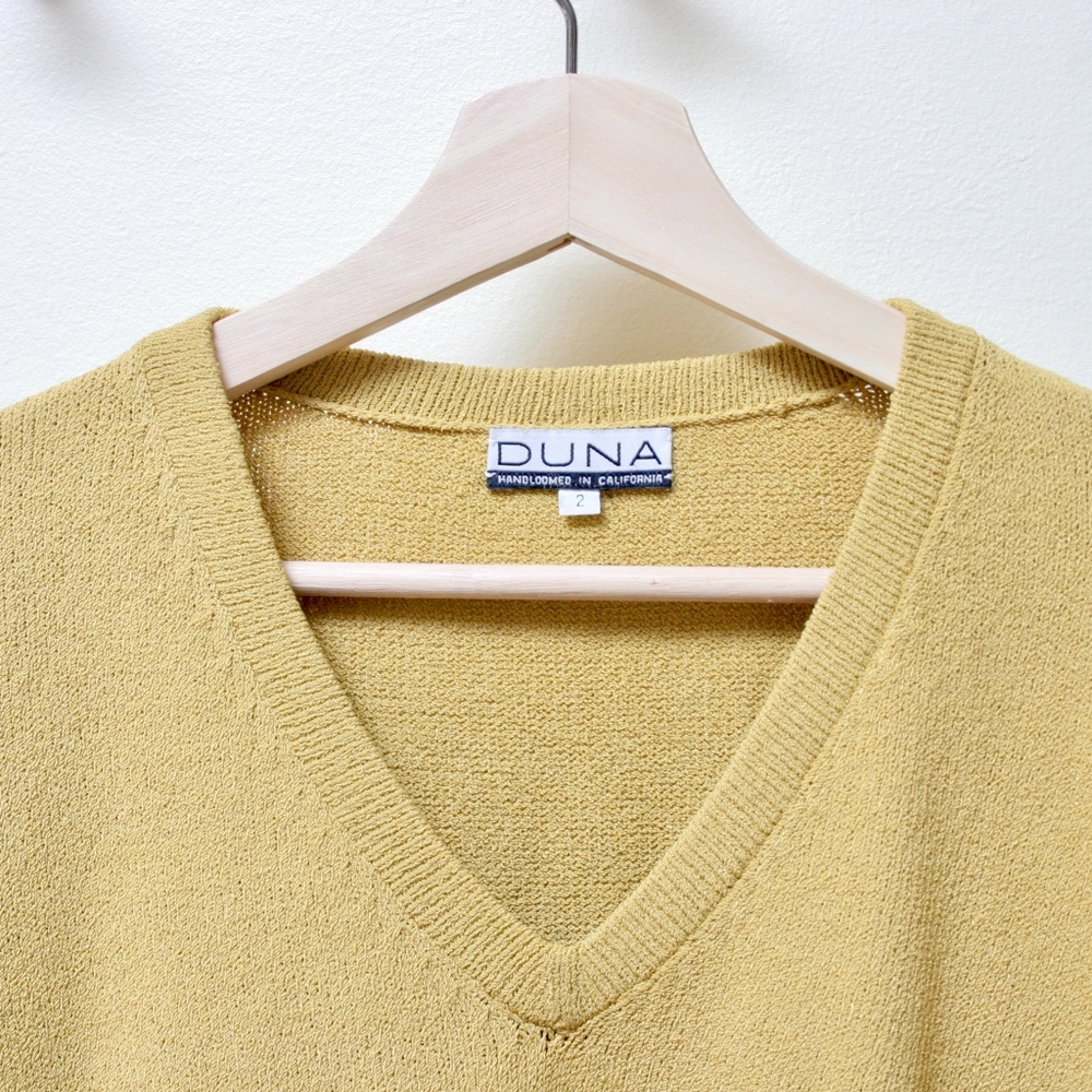 Duna Cropped Sleeve Handloomed Sweater